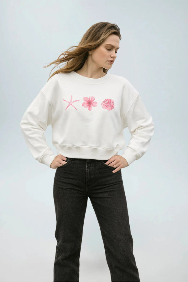 Coastal Charm Graphic Sweatshirt – White