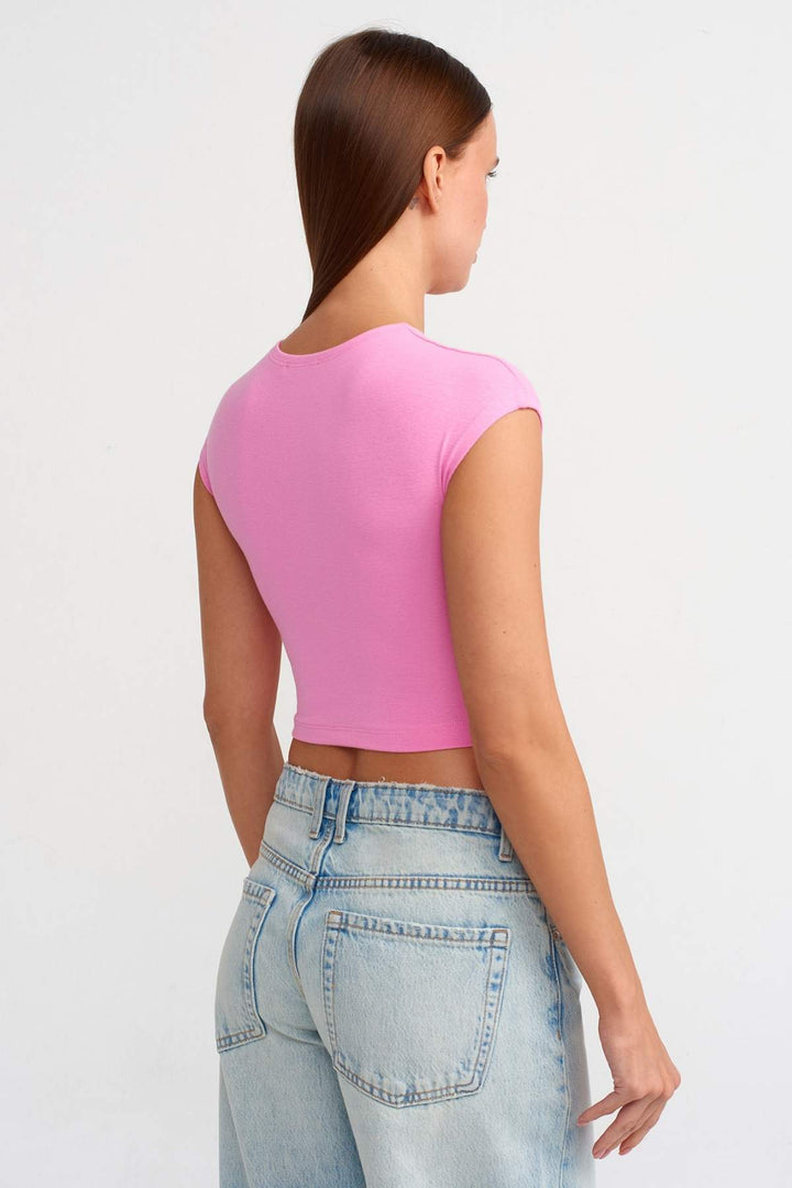 Crop Fitted Tee - 9Teen Boutique