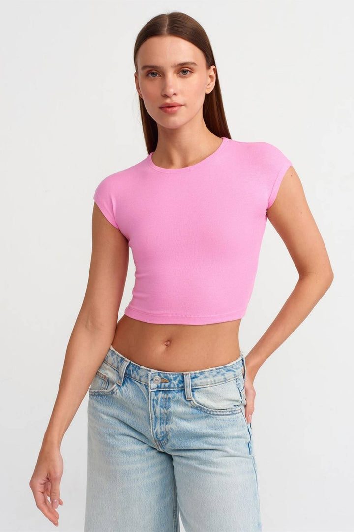 Crop Fitted Tee - 9Teen Boutique